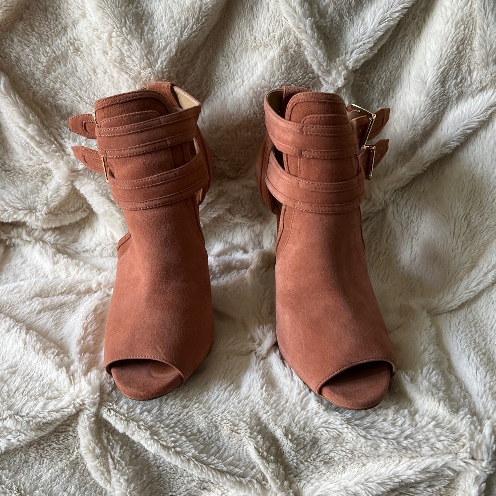 Michael Kors Size 7 Shoe Booties